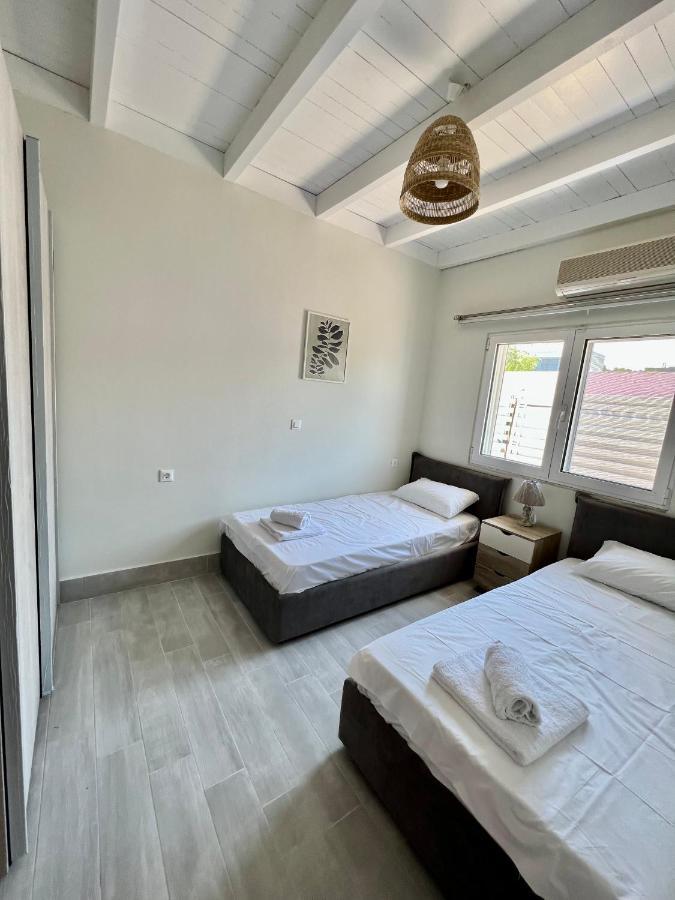 יאליסוס Vaso Beach Front Villa מראה חיצוני תמונה