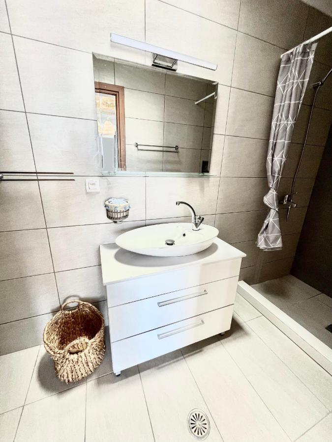 יאליסוס Vaso Beach Front Villa מראה חיצוני תמונה