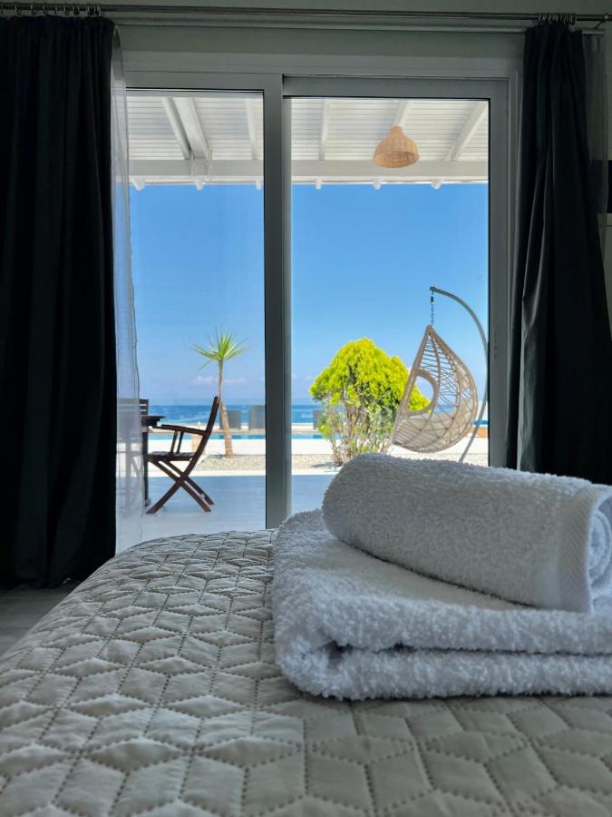 יאליסוס Vaso Beach Front Villa מראה חיצוני תמונה